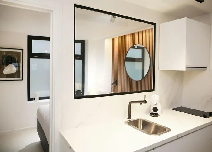 Appartement Amelot 2- Spacieux Et Lumineux- 3p- 11 Paris